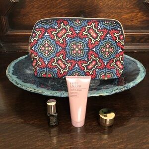 Estée Lauder Fabric Cosmetic Bag with 3️⃣ Containers of Makeup Products - NEW